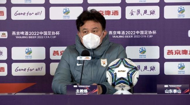 球员在过去8场比赛打进5球助攻1次，但是对于曼联而言想要签下他并不容易，拜仁除了可以2200万欧回购齐尔克泽之外，还拥有球员二转的50%分成。
